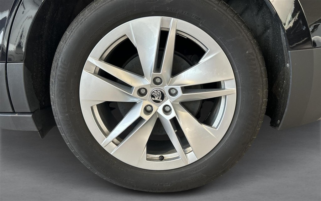 Skoda Enyaq 85 iV Premium 286HK 5d Aut. - Image 16