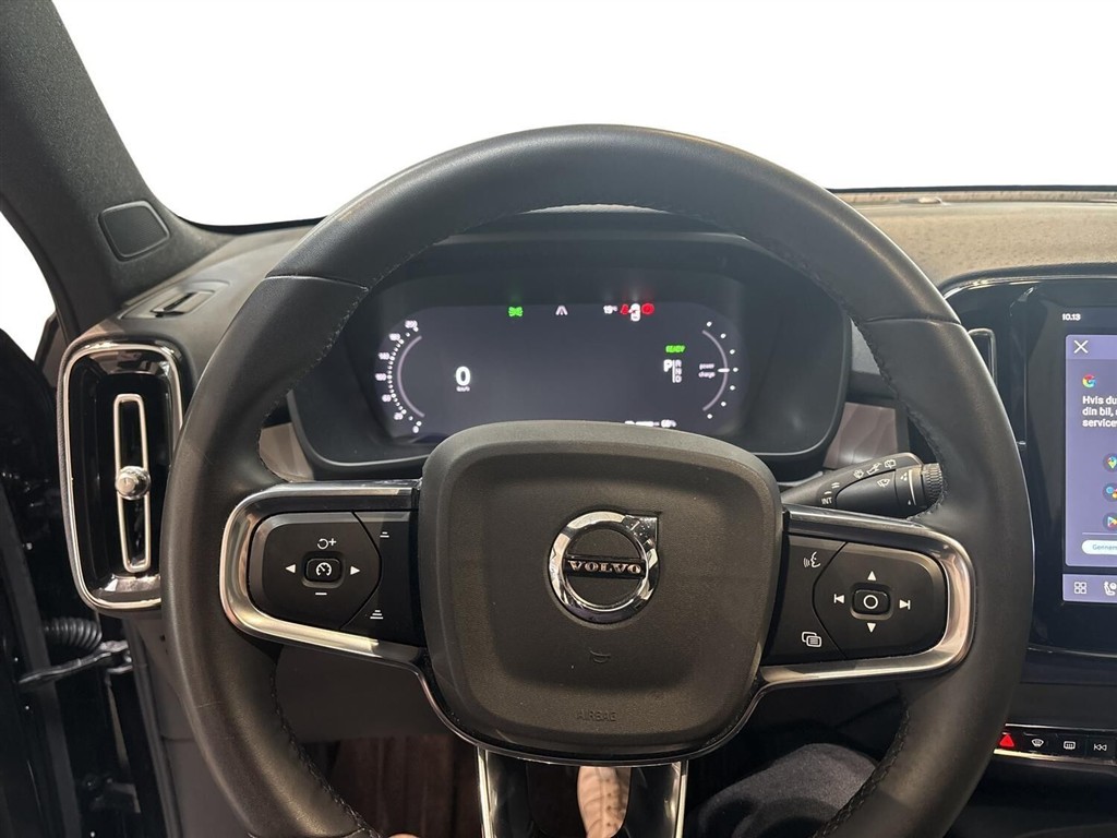Volvo XC40 EL Core 238HK 5d Aut. - Image 11
