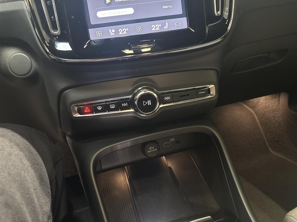 Volvo XC40 EL Core 238HK 5d Aut. - Image 13