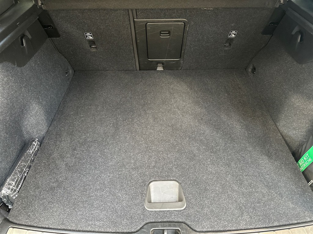 Volvo C40 P6 Recharge Core 231HK 4d Aut. - Image 14