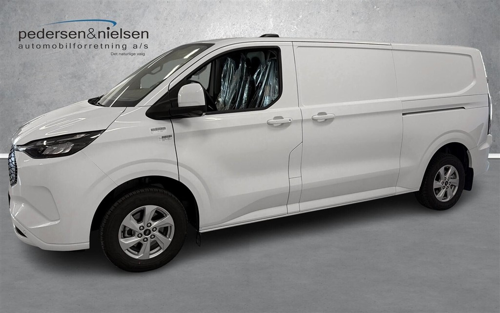 Ford E-Transit Custom 320 L2H1 EL Limited 218HK Van Aut. - Image 2
