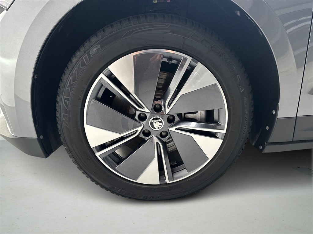 Skoda Enyaq 85x iV 4x4 286HK 5d Aut. - Image 9