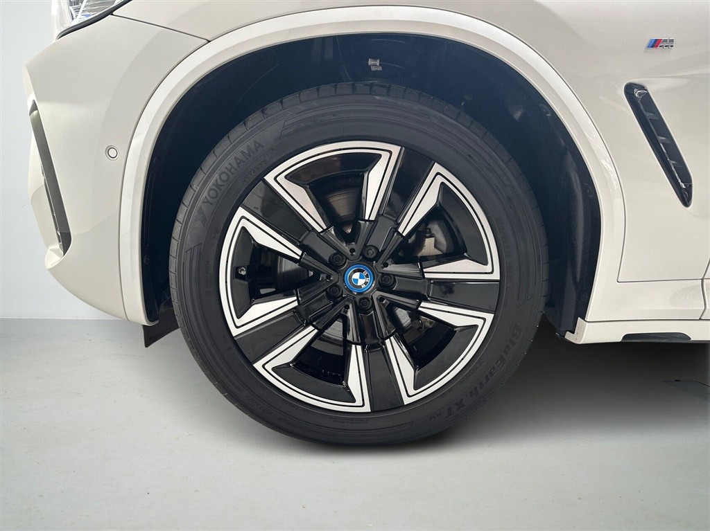 BMW iX3 EL M-Sport Charged Plus 286HK 5d Aut. - Image 9