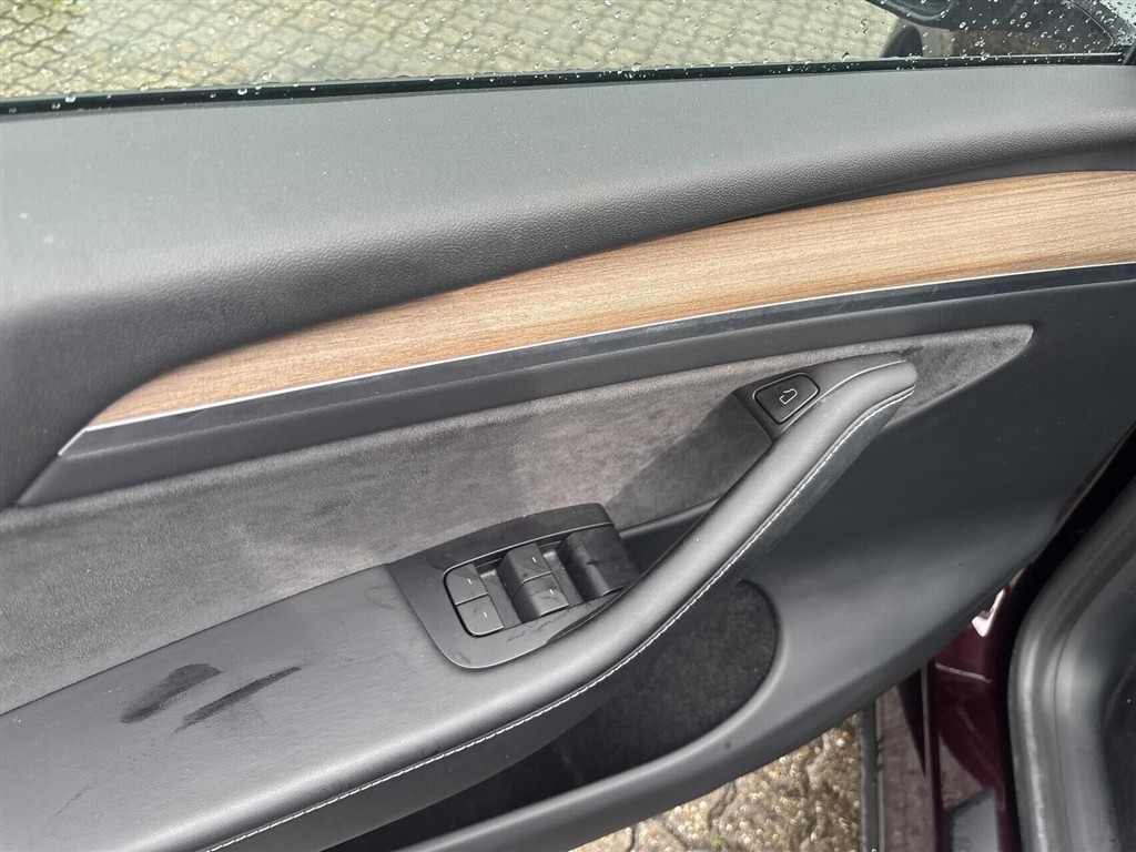 Tesla Model Y EL Performance AWD 534HK 5d Aut. - Image 7