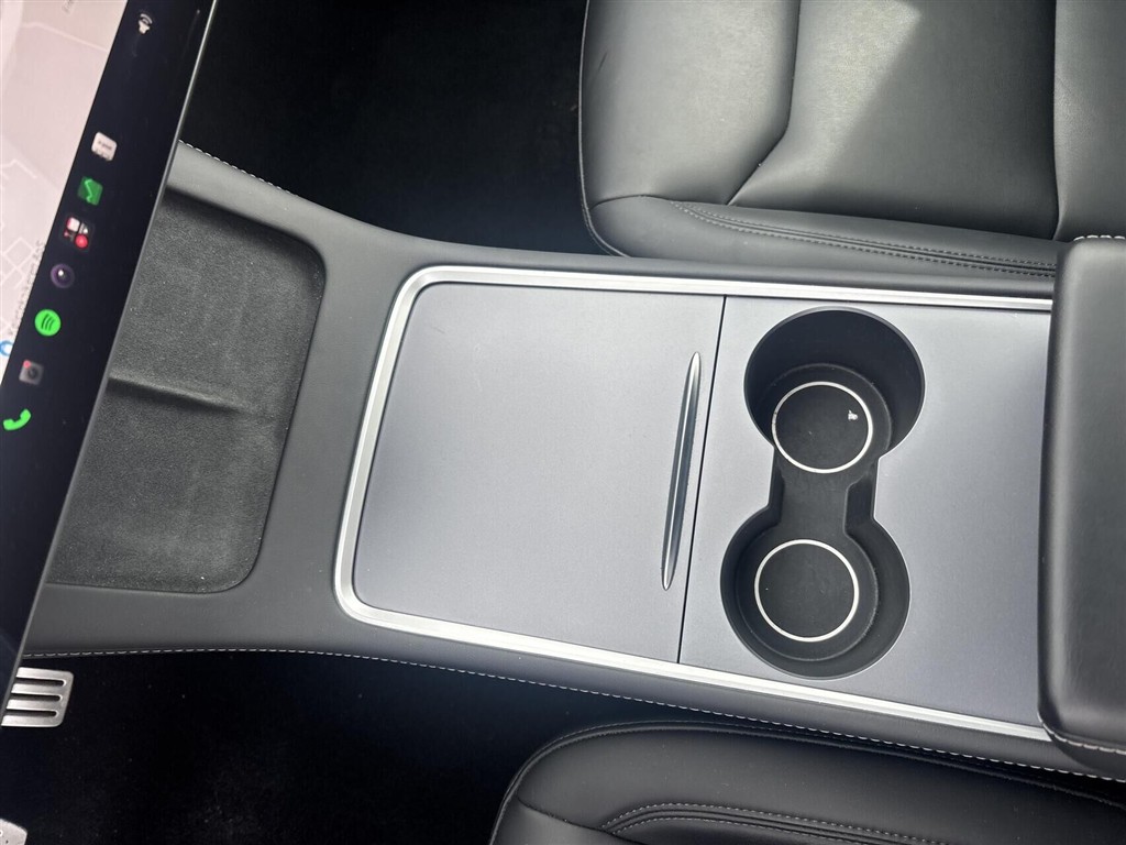 Tesla Model Y EL Performance AWD 534HK 5d Aut. - Image 11