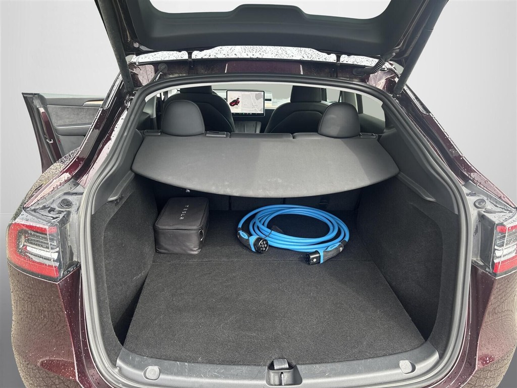 Tesla Model Y EL Performance AWD 534HK 5d Aut. - Image 13
