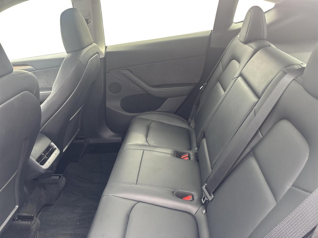 Tesla Model Y EL Performance AWD 534HK 5d Aut. - Image 5