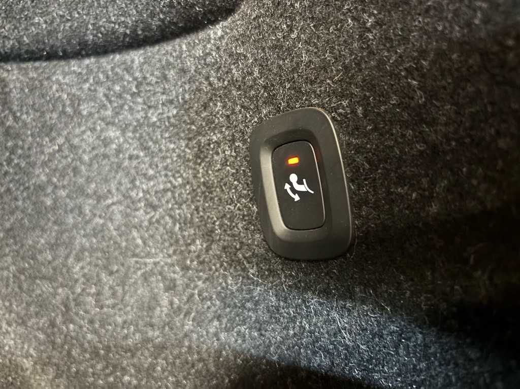 Volvo XC40 1,5 T4 Recharge Plugin-hybrid Inscription Expression 211HK 5d 7g Aut. - Image 7