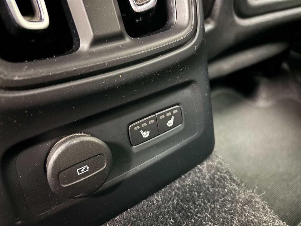 Volvo XC40 1,5 T4 Recharge Plugin-hybrid Inscription Expression 211HK 5d 7g Aut. - Image 11