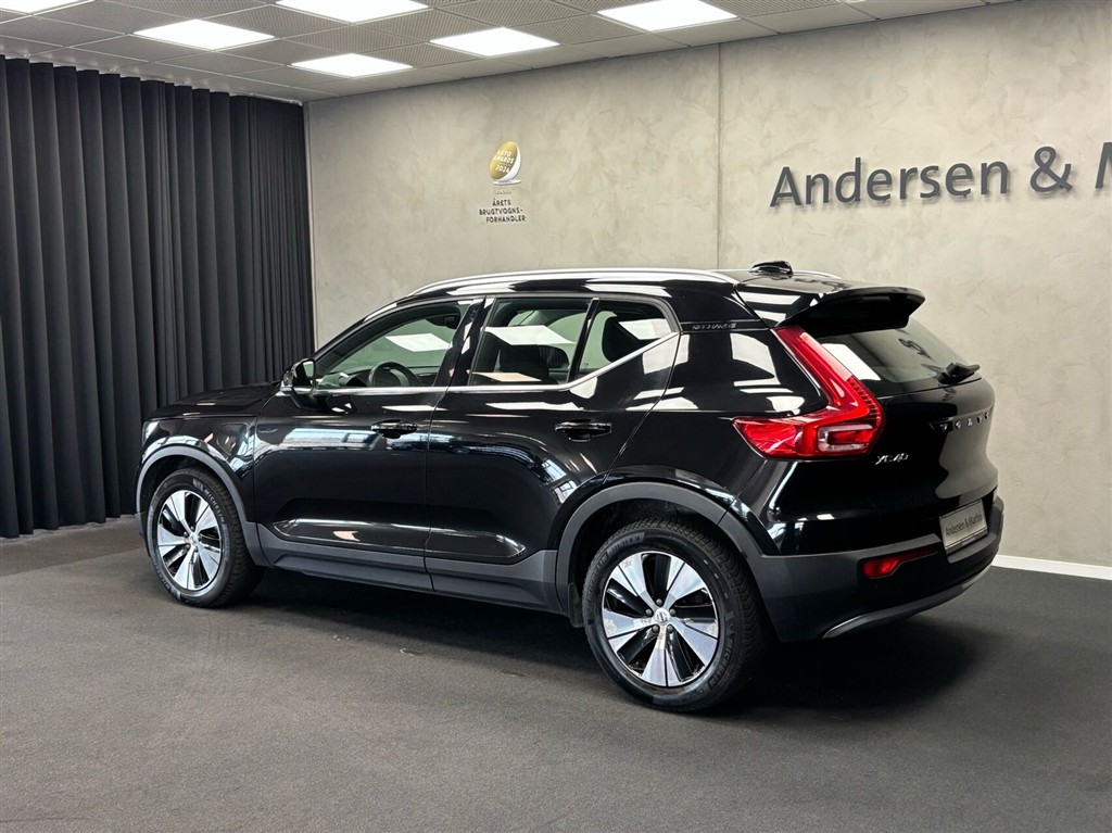 Volvo XC40 1,5 T4 Recharge Plugin-hybrid Inscription Expression 211HK 5d 7g Aut. - Image 3
