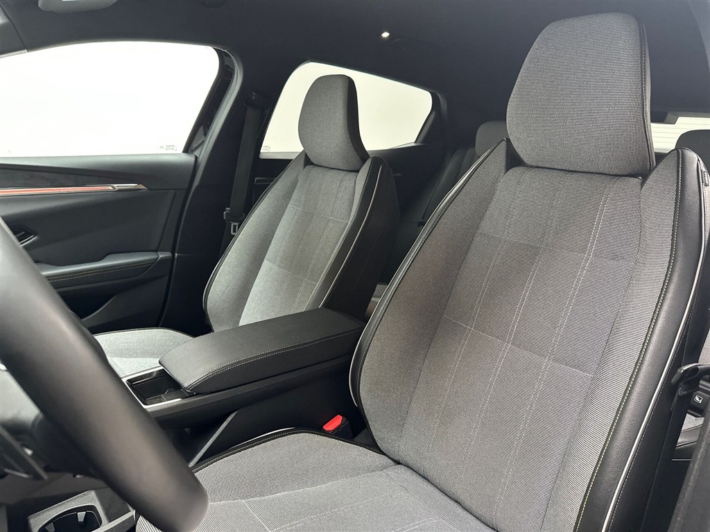 Renault Mégane E-TECH Techno 220HK 5d Aut. - Image 18