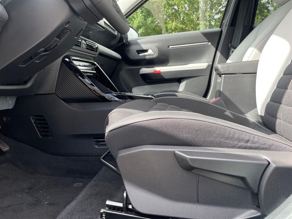 Citroën e-C3 Aircross EL Max 113HK 5d Aut. - Image 22