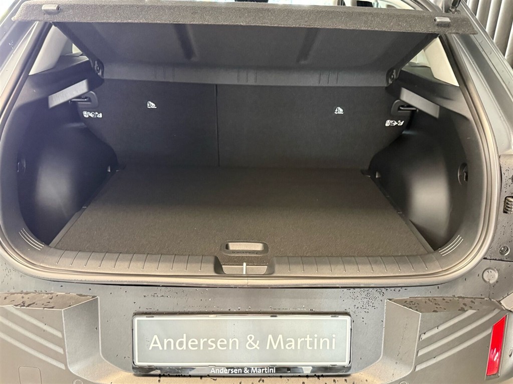 Kia EV4 Standard Range Access 204HK 5d Aut. - Image 18