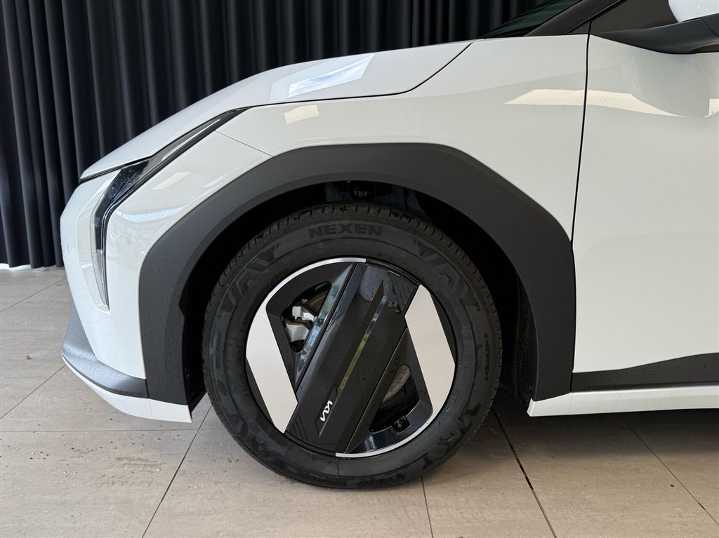 Kia EV4 Standard Range Access 204HK 5d Aut. - Image 3