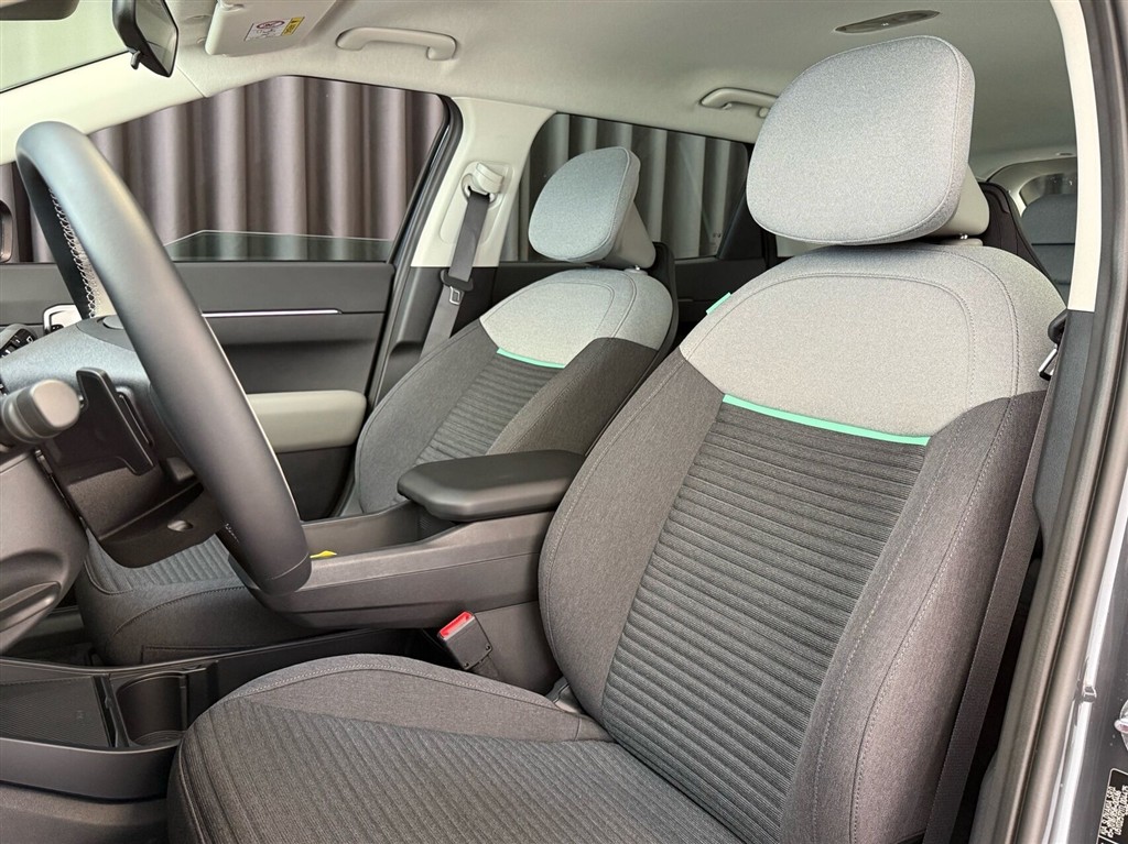 Kia EV4 Standard Range Access 204HK 5d Aut. - Image 6