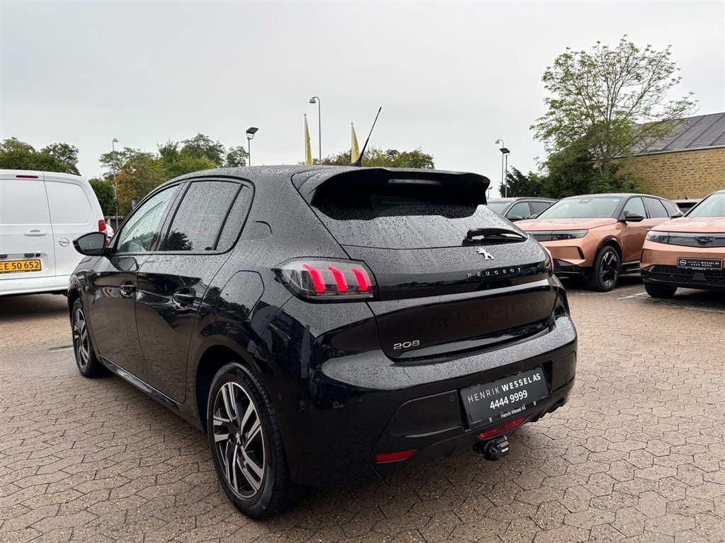 Peugeot 208 1,2 PureTech Vision Sport EAT8 100HK 5d 8g Aut. - Image 3