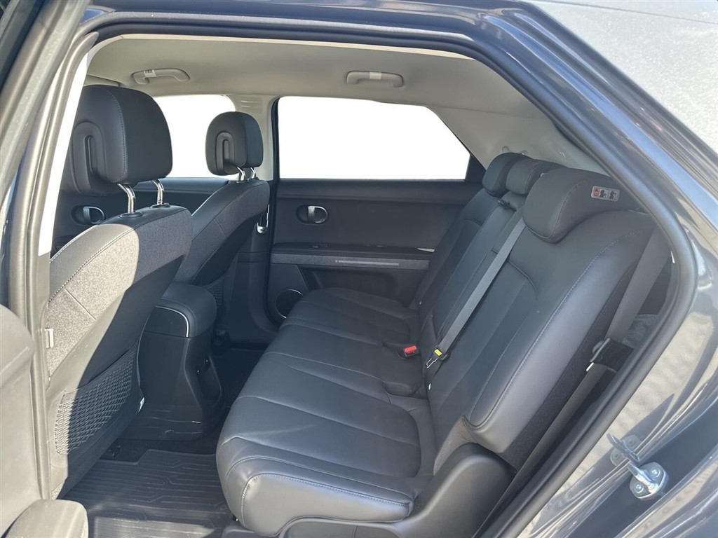 Hyundai Ioniq 5 Electric 84 kWh Ultimate 229HK 5d Aut. - Image 6