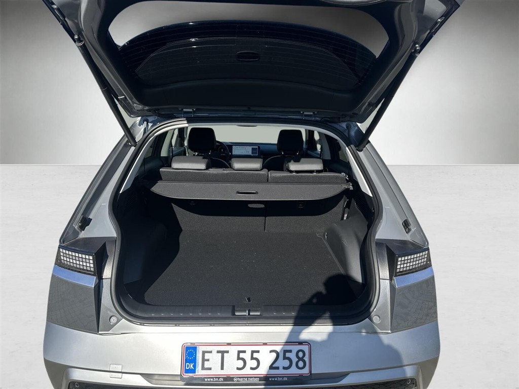 Hyundai Ioniq 5 Electric 84 kWh Ultimate 229HK 5d Aut. - Image 17