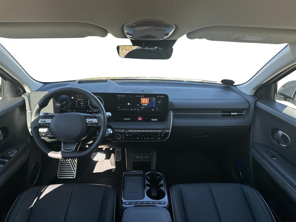 Hyundai Ioniq 5 Electric 84 kWh Ultimate 229HK 5d Aut. - Image 4
