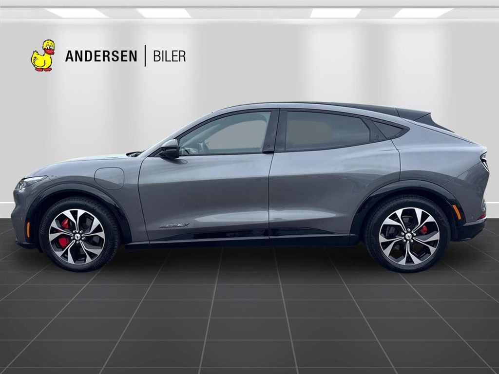 Ford Mustang Mach-E EL UR Premium AWD 351HK 5d Aut. - Image 2