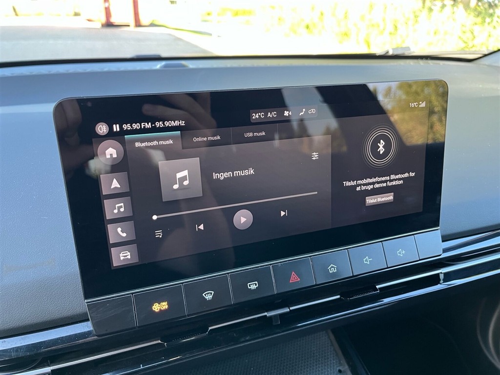 MG MG4 Electric 64 kWh LR AWD X POWER 435HK 5d Aut. - Image 11