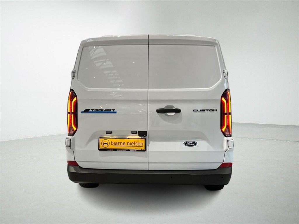 Ford E-Transit Custom 320 L2H1 EL Trend 218HK Van Aut. - Image 5
