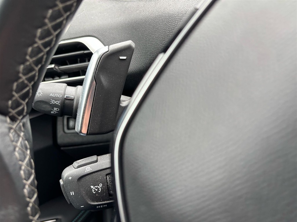 Peugeot 3008 1,6 PureTech Plugin-hybrid Selection Sport EAT8 225HK 5d 8g Aut. - Image 21