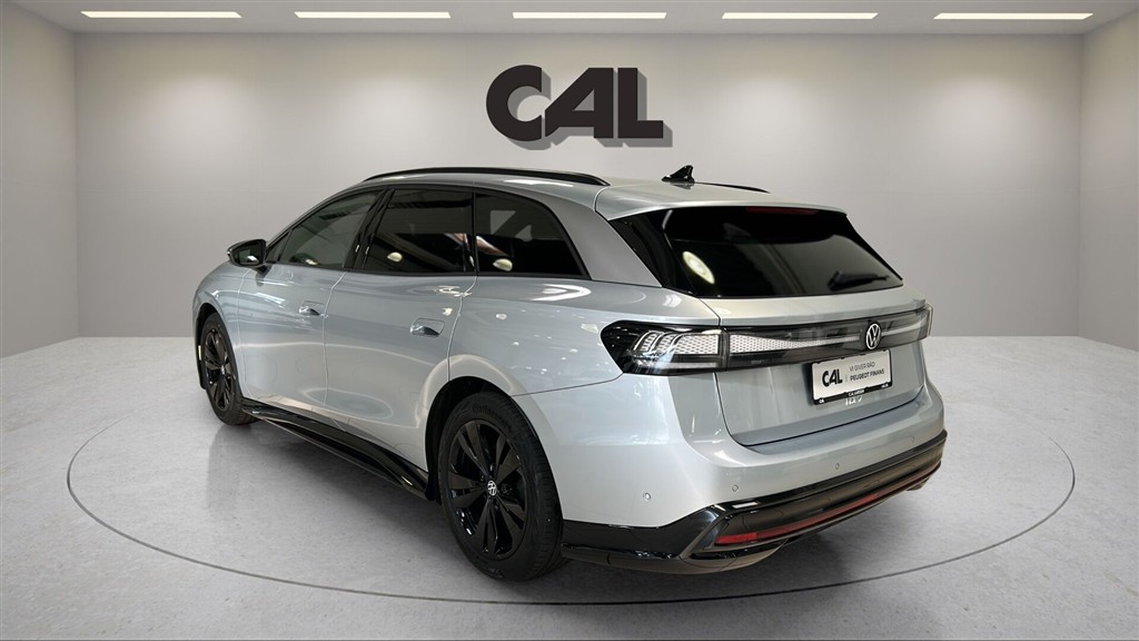 VW ID.7 Tourer EL Style S+ 286HK Stc Aut. - Image 3