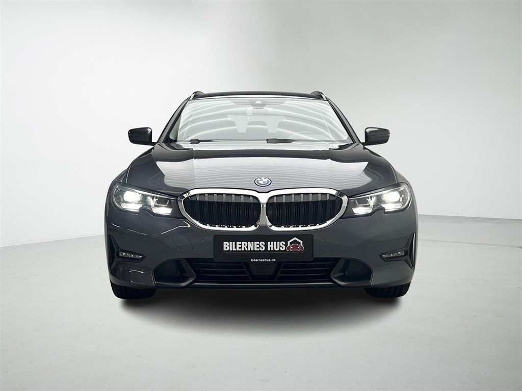 BMW 330e Touring 2,0 Plugin-hybrid Sport Line Steptronic 292HK Stc 8g Aut. - Image 7