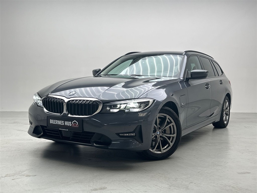 BMW 330e Touring 2,0 Plugin-hybrid Sport Line Steptronic 292HK Stc 8g Aut. - Image 18