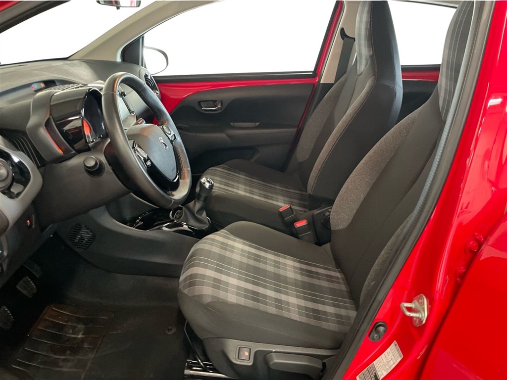 Peugeot 108 1,0 e-Vti Allure+ 72HK 5d - Image 12