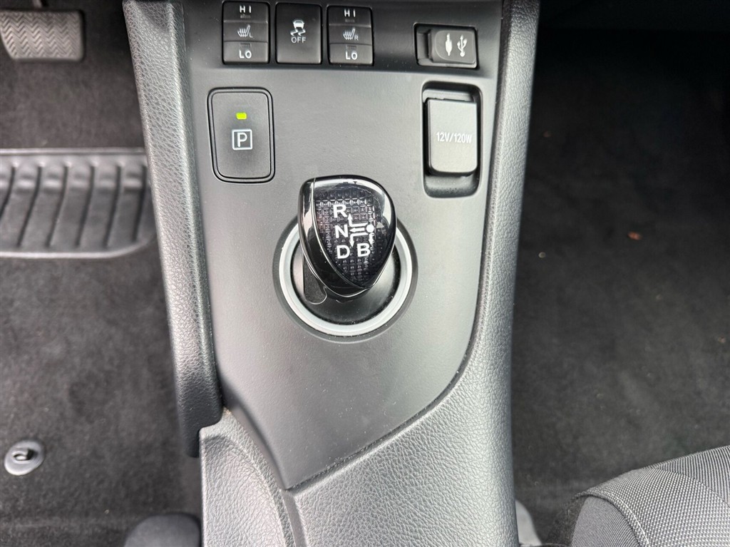 Toyota Auris 1,8 Hybrid H2 Comfort 136HK 5d Aut. - Image 12