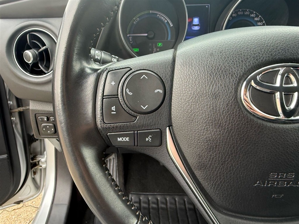 Toyota Auris 1,8 Hybrid H2 Comfort 136HK 5d Aut. - Image 16