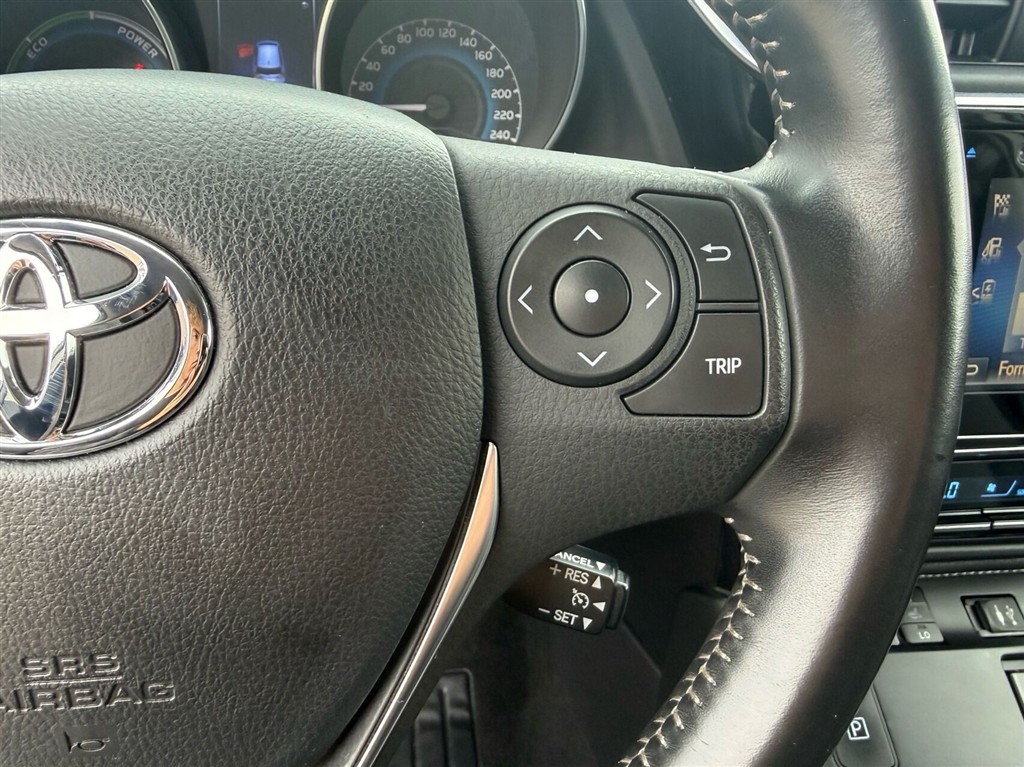 Toyota Auris 1,8 Hybrid H2 Comfort 136HK 5d Aut. - Image 17