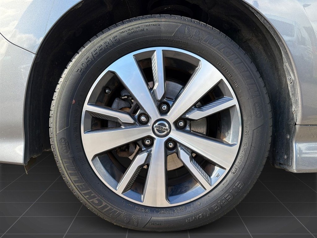 Nissan Leaf EL Acenta 40 kWh 150HK 5d Aut. - Image 6
