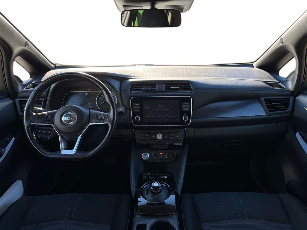Nissan Leaf EL Acenta 40 kWh 150HK 5d Aut. - Image 12