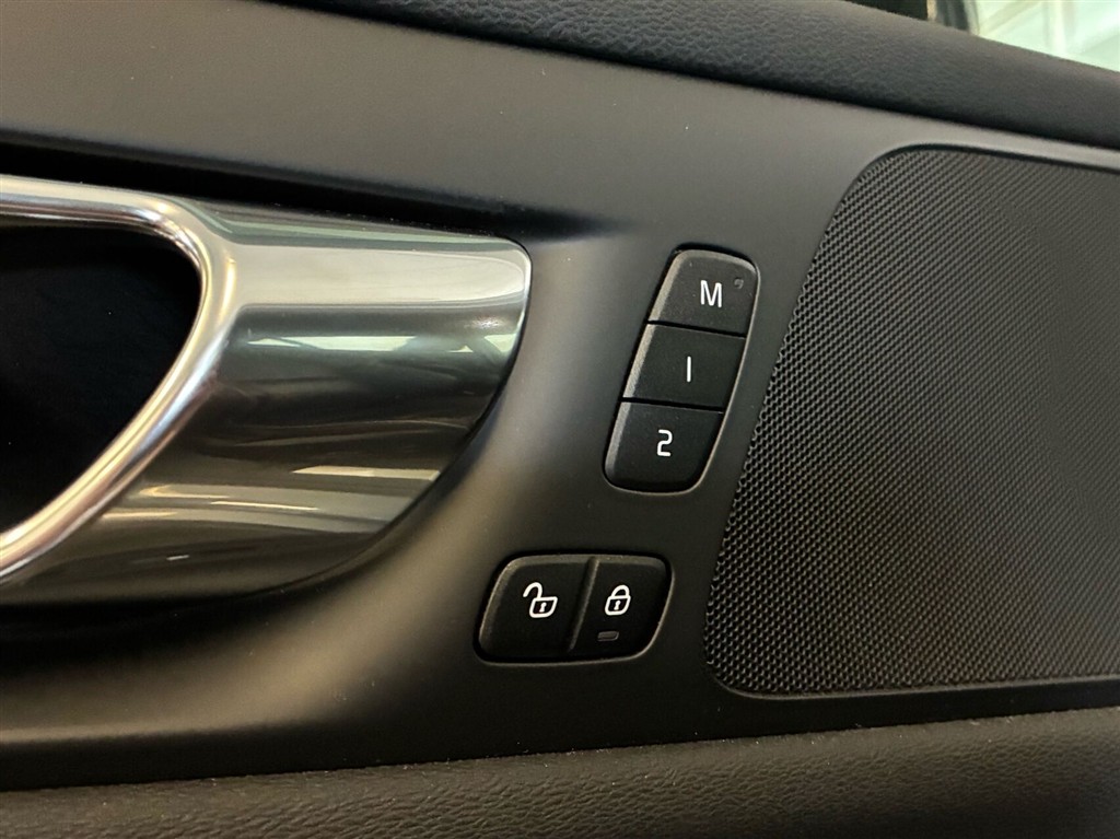 Volvo S60 2,0 T6 Twin Engine Plugin-hybrid R-design 340HK 8g Aut. - Image 7