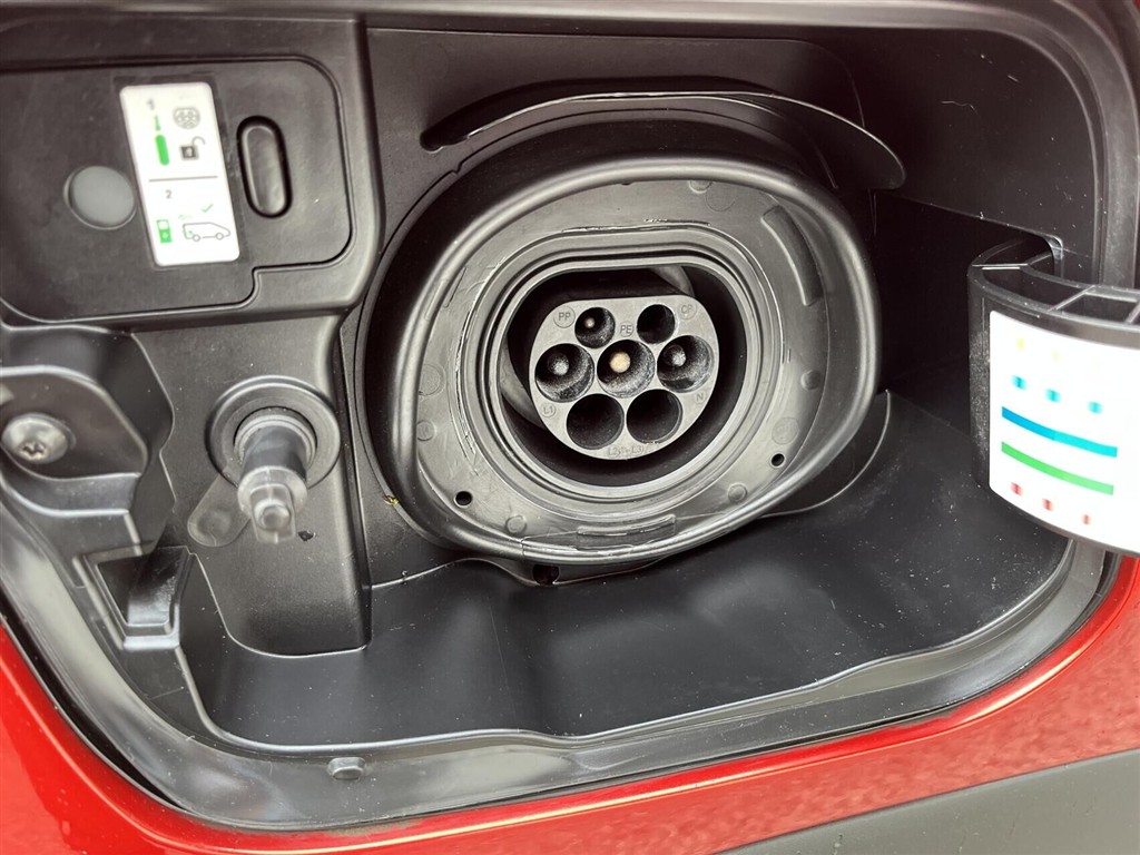 Renault Captur 1,6 E-TECH Plugin-hybrid Intens 160HK 5d Aut. - Image 11