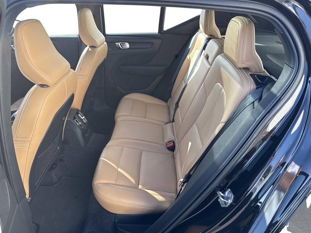 Volvo XC40 1,5 T5 Recharge Plugin-hybrid Inscription 262HK 5d 7g Aut. - Image 7