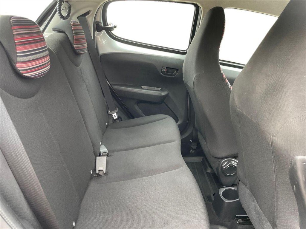 Citroën C1 1,0 VTi Shine 72HK 5d - Image 15