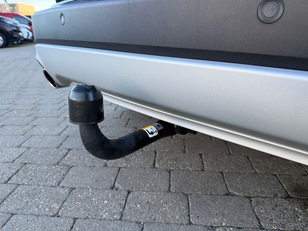Ford Kuga 2,5 Plugin-hybrid Titanium X CVT 225HK 5d Trinl. Gear - Image 8