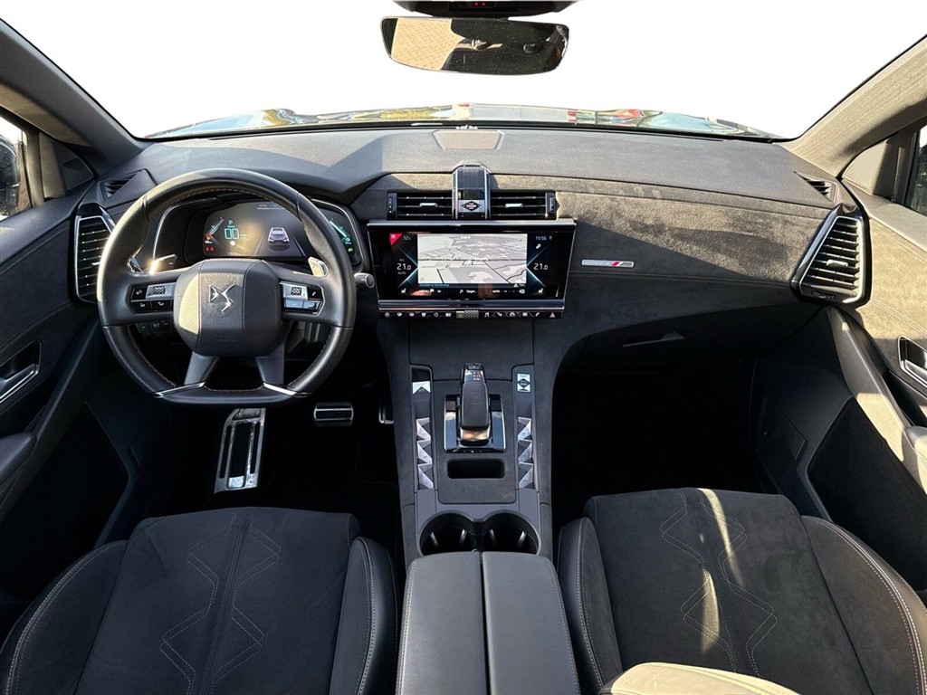 DS DS7 Crossback 1,6 E-Tense Plugin-hybrid Performance Line Pack EAT8 225HK 5d 8g Aut. - Image 10