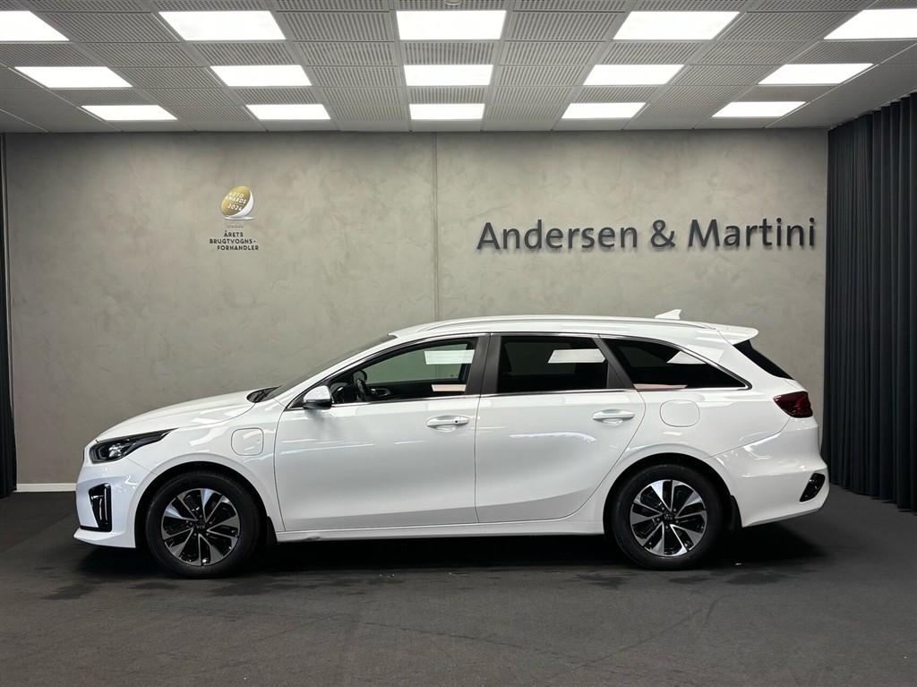 Kia Ceed SW 1,6 GDI PHEV Plugin-hybrid Comfort m/Upgrade DCT 141HK Stc 6g Aut. - Image 2