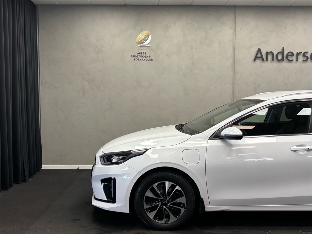 Kia Ceed SW 1,6 GDI PHEV Plugin-hybrid Comfort m/Upgrade DCT 141HK Stc 6g Aut. - Image 4