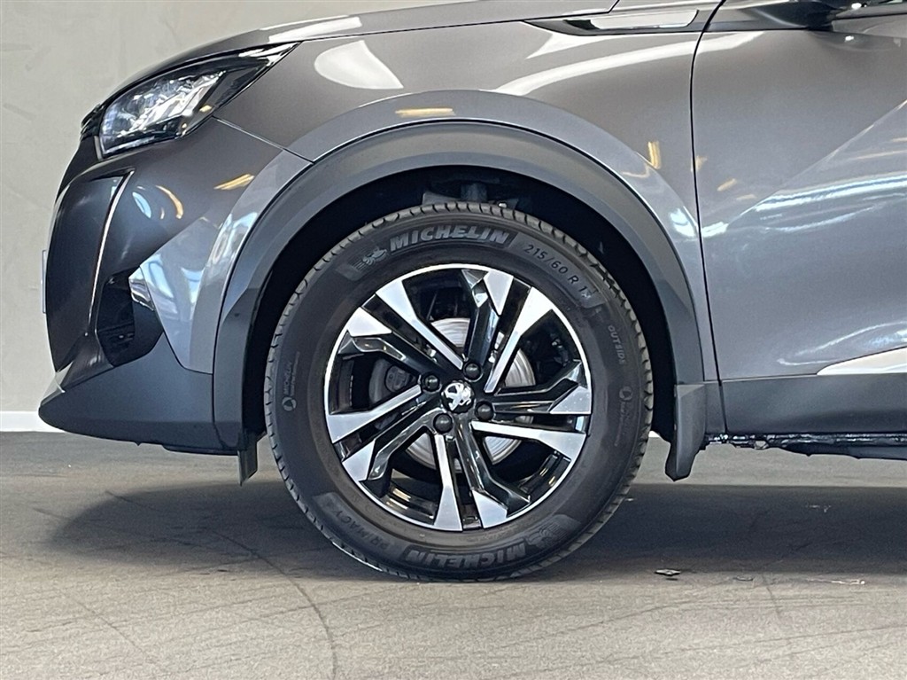 Peugeot 2008 1,2 PureTech Sportium 130HK 5d - Image 5