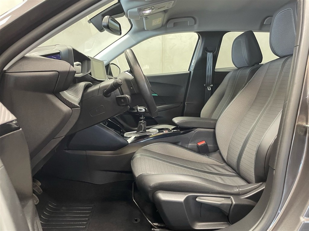 Peugeot 2008 1,2 PureTech Sportium 130HK 5d - Image 10