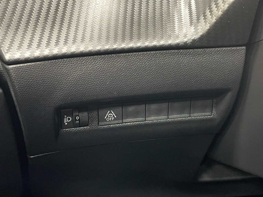 Peugeot 2008 1,2 PureTech Sportium 130HK 5d - Image 14
