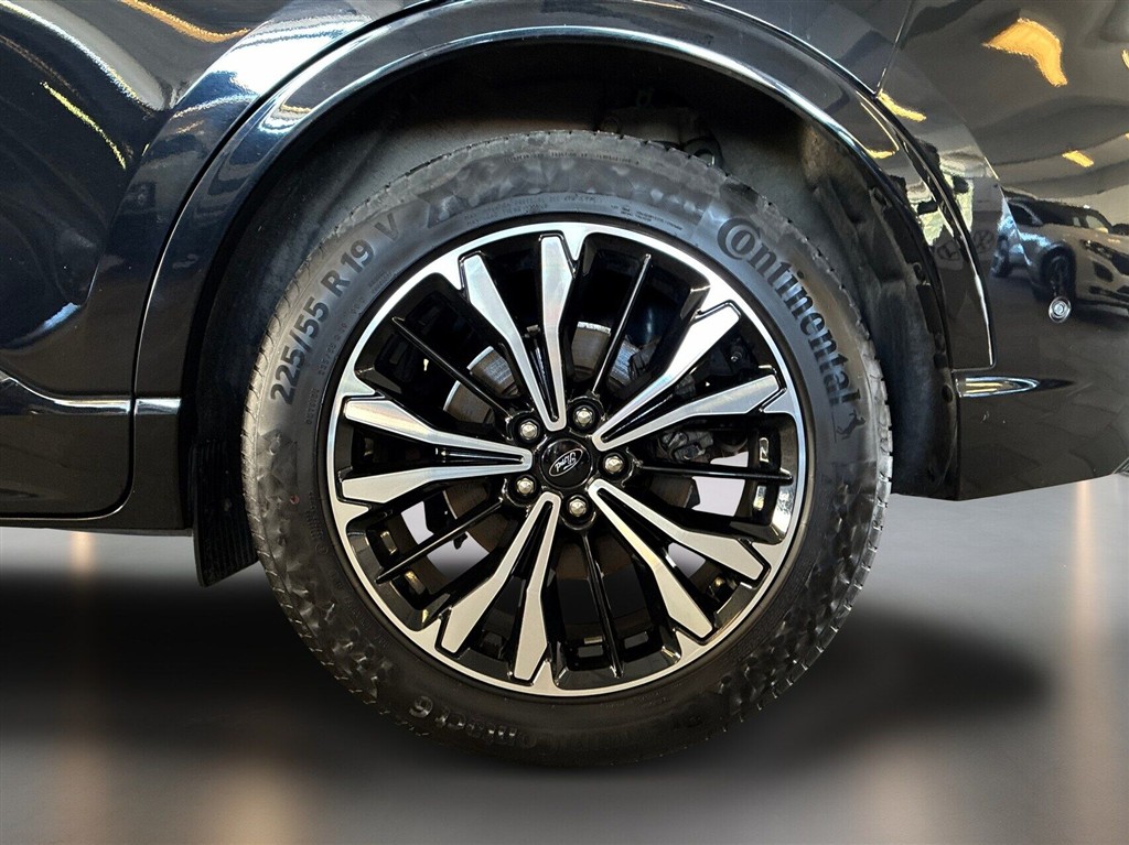 Ford Kuga 2,5 Plugin-hybrid ST-Line X CVT 225HK 5d Trinl. Gear - Image 6