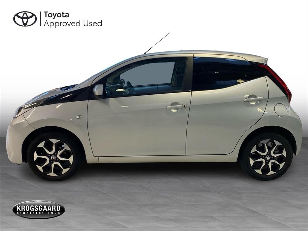 Toyota Aygo 1,0 VVT-I X-Press X-Shift 72HK 5d Aut. - Image 2