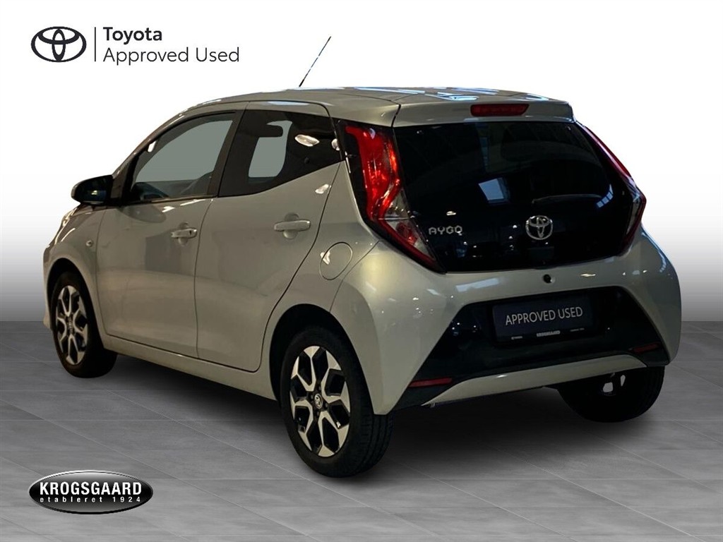 Toyota Aygo 1,0 VVT-I X-Press X-Shift 72HK 5d Aut. - Image 3